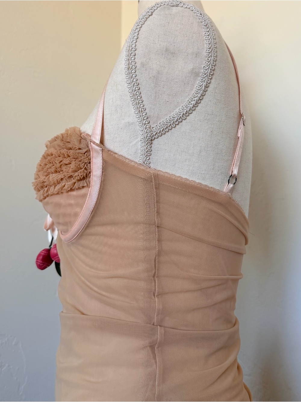 Rare Vintage Alexander McQueen S/S 2003 "Irere" Mesh Knit Leather Cherry Cami - Picture 3 of 10